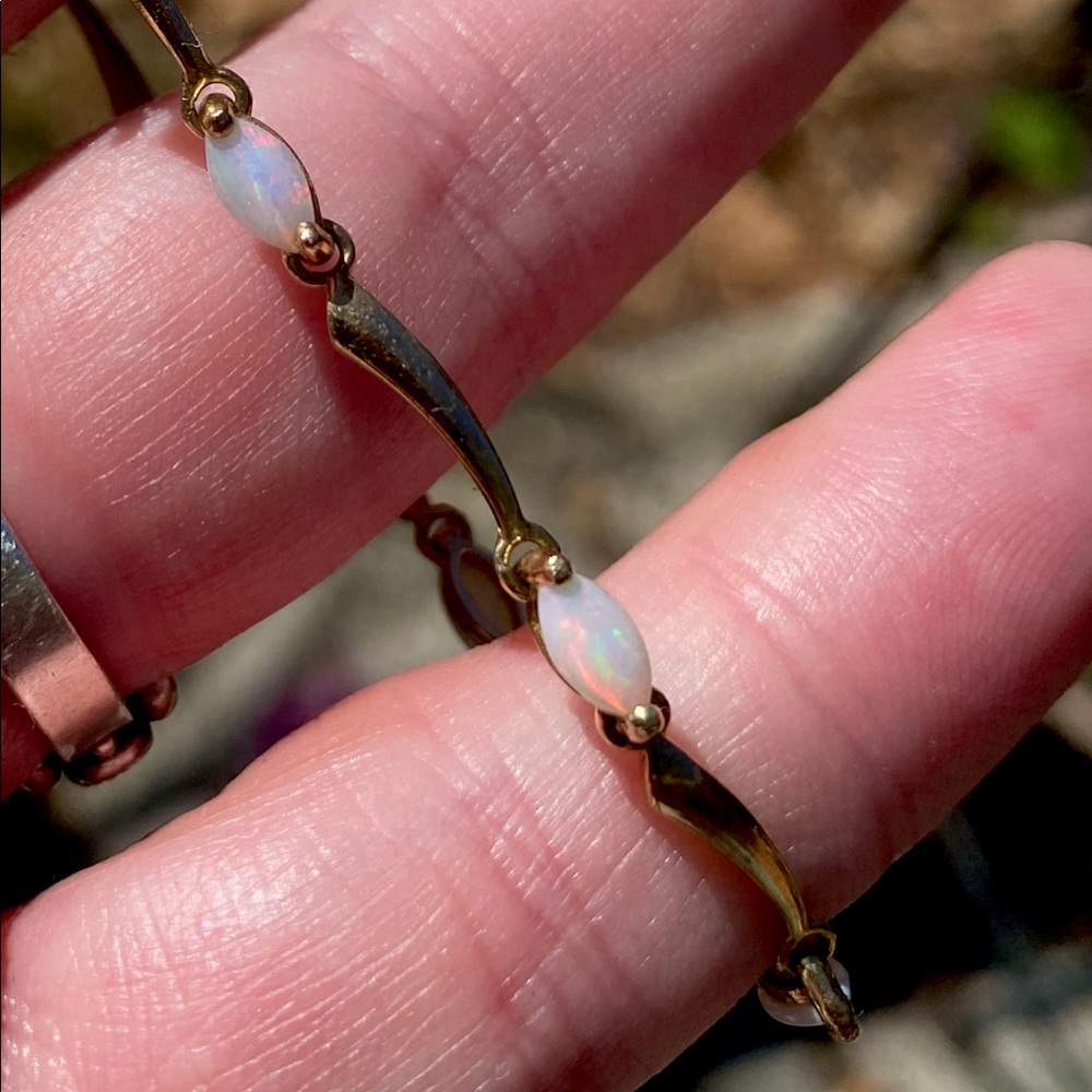 10kt Opal bracelet EUC